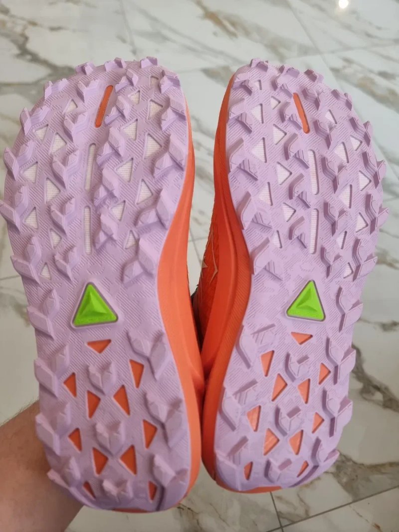 Оригінал 100% жіночі кросівки asics trabuco 13 eur 40.5 — фото 6
