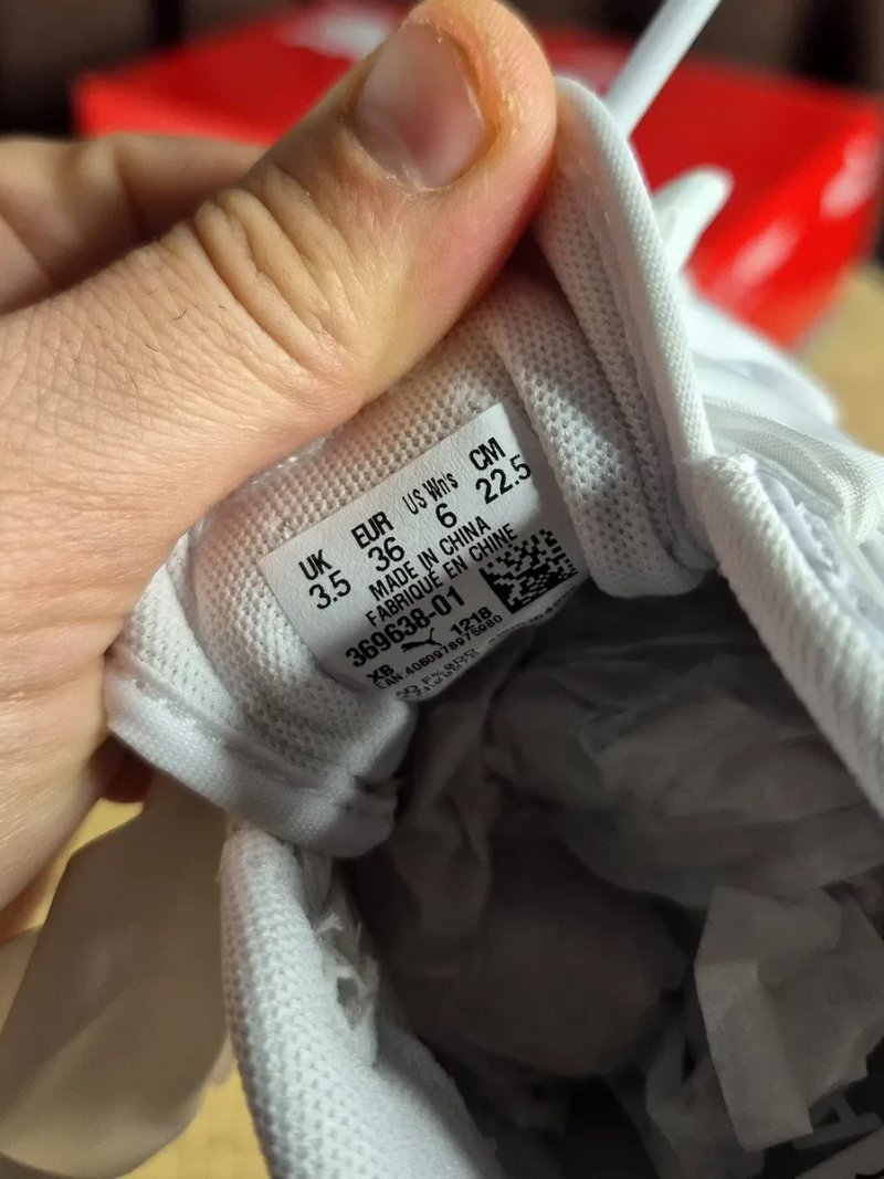 Оригінал 100% Жіночі кросівки Puma Basket Heart з широкими атласними шнурками(Розмір 36-22,5см) — фото 6