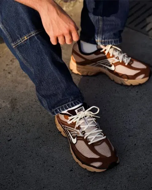 Оригінал! Чоловічі кросівки Nike Air Max Moto 2k 42 IQ3410-281 p-6000 dunk react  initiator vomero — фото 3