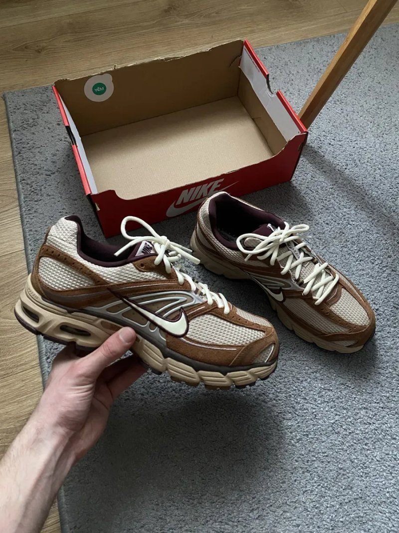 Оригінал! Чоловічі кросівки Nike Air Max Moto 2k 42 IQ3410-281 p-6000 dunk react  initiator vomero — фото 4