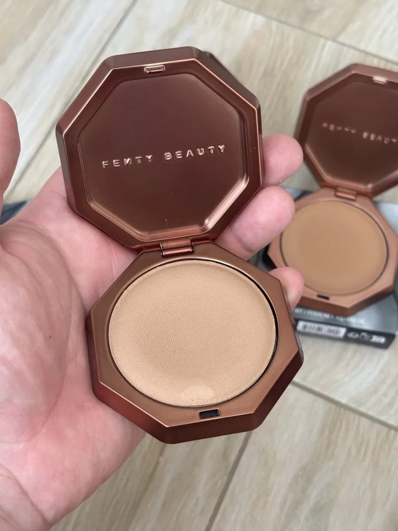 Оригінал! Кремовий бронзер Fenty Beauty Sun Stalk’r Soufflé Pressed Mousse Cream Bronzer — Suga Cookie / Biscotti / Churro Twist — фото 3