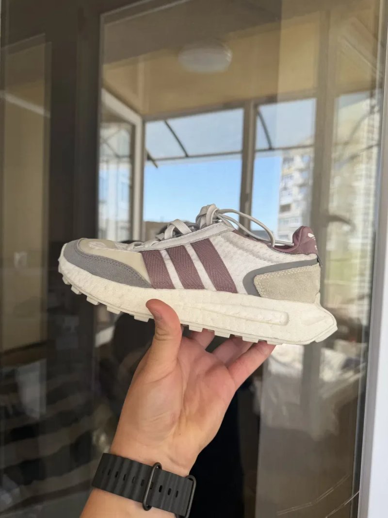 Оригінал! Кросівки adidas Retropy E5, розмір 36 2/3 — фото 2