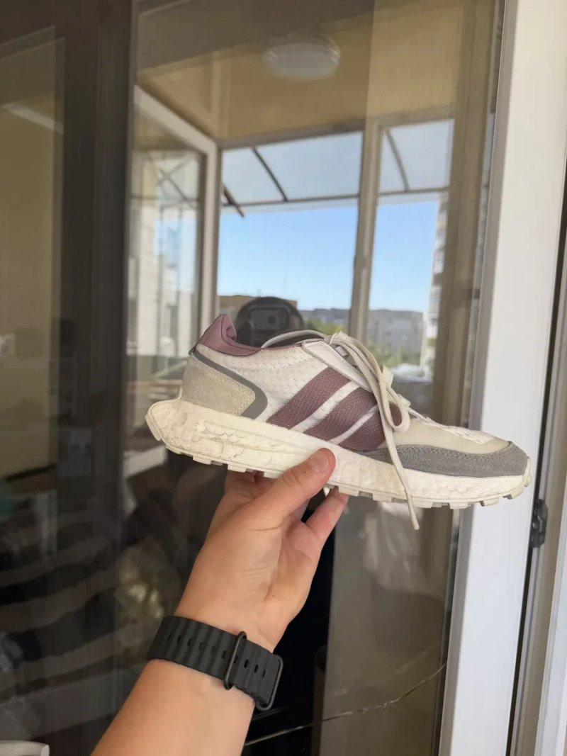 Оригінал! Кросівки adidas Retropy E5, розмір 36 2/3 — фото 4