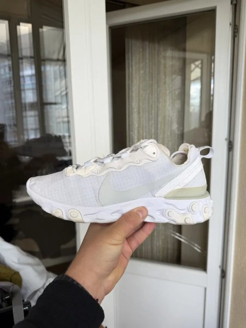 Оригінал! Кросівки Nike React Element 55, розмір  42 (26,5 см від краю до краю )