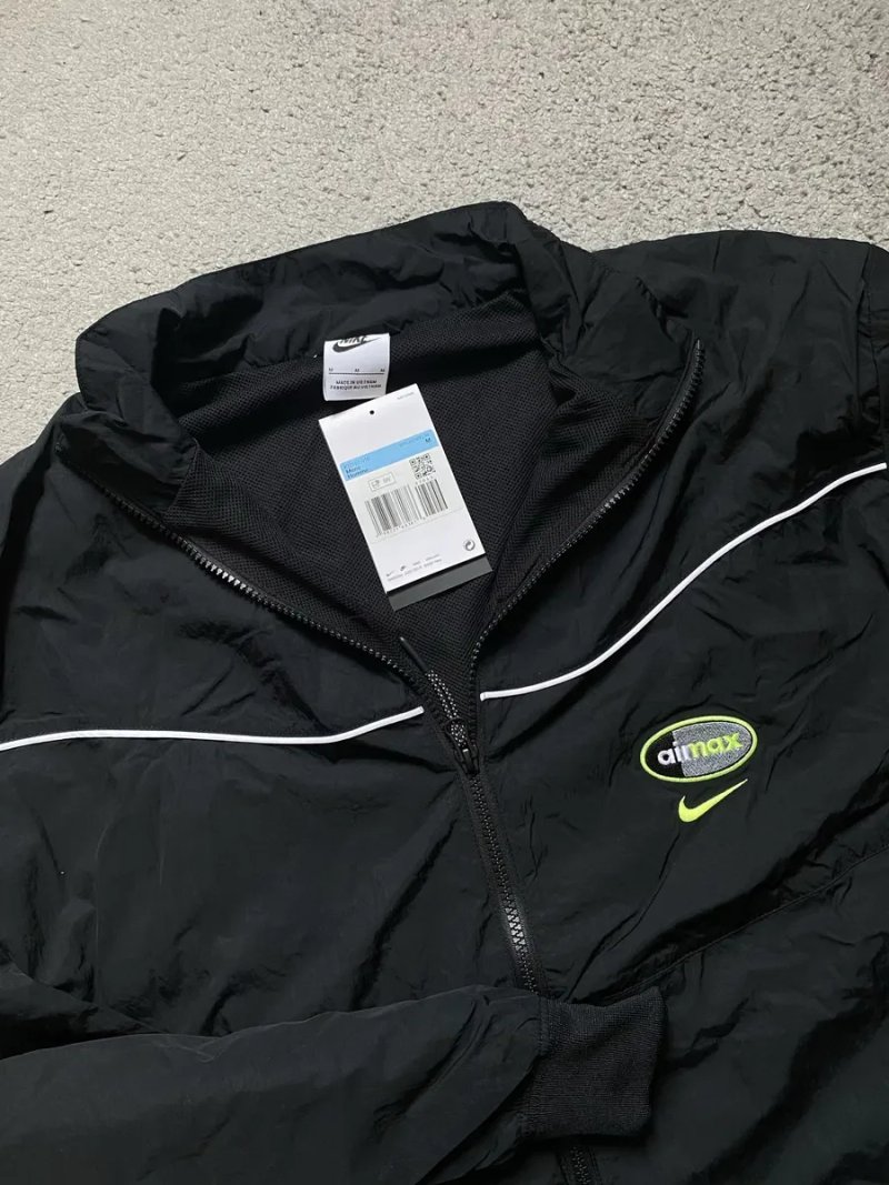 ОРИГІНАЛ! Куртка вітровка Nike Air Max 95 NSW  M L woven sportswear 95 нейлонова IO3152-010  tnf tn  олімпійка — фото 3