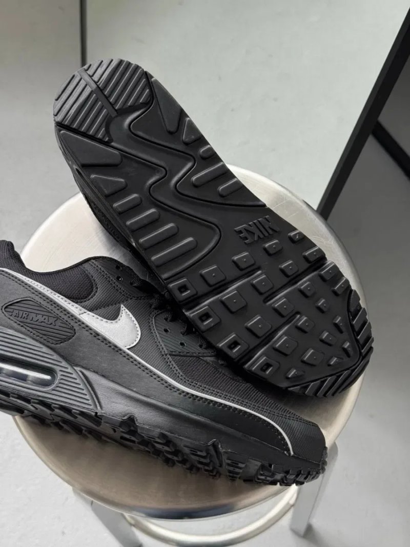 Оригинал Nike Air Max 90 Prm Reflect (HV4517 002) чорні 90 найк аір макс чоловічі осінні кросівки — фото 7