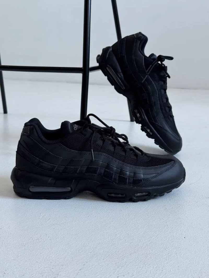 Оригинал Nike Air Max 95 Essential Og Triple Black (CI3705 001) черние — фото 2