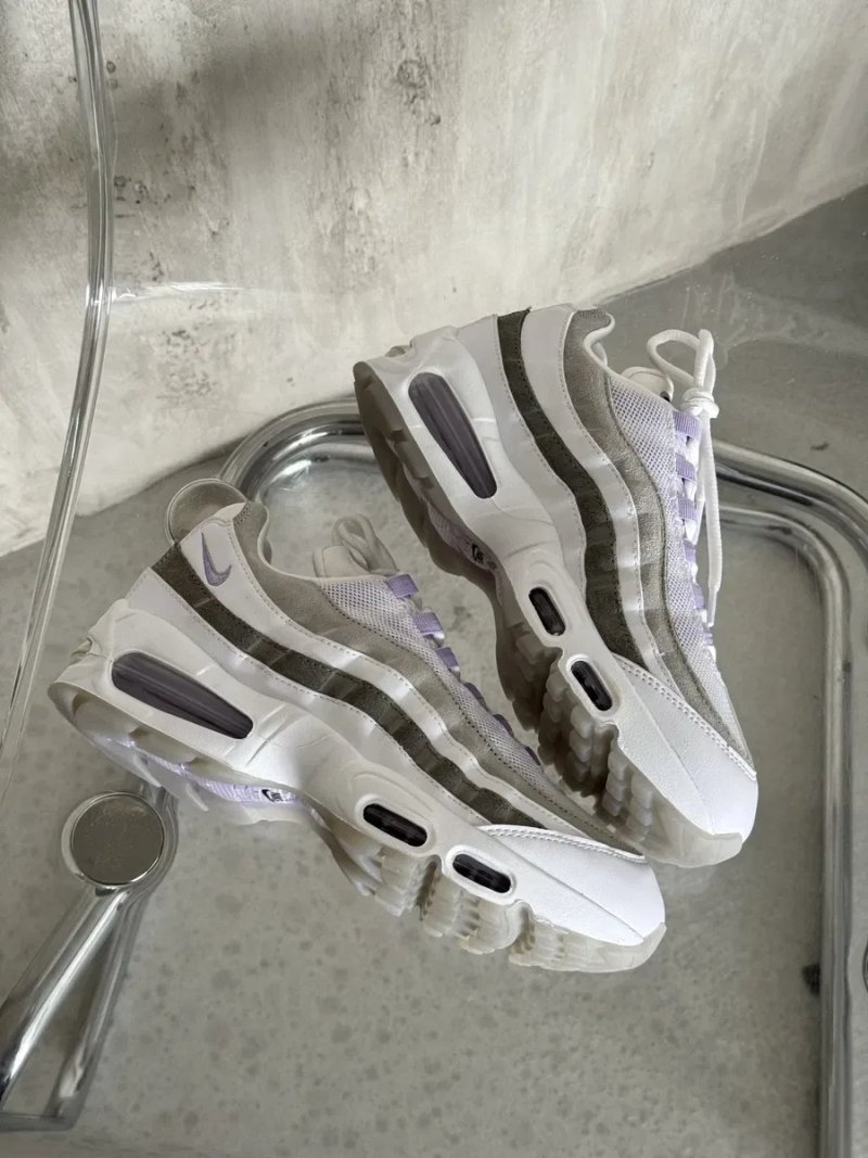 Оригинал Nike Air Max 95 OG Big Bubble ‘Hydrangeas’ (IB6396 100) найк — фото 3
