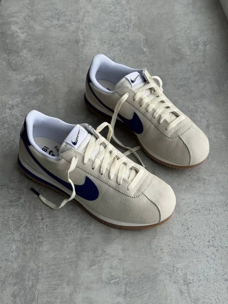 Оригинал Nike Cortez (FQ8108 110) оригинальние замшевие найк кортез серие оригінальні чоловічі замшеві кросівки