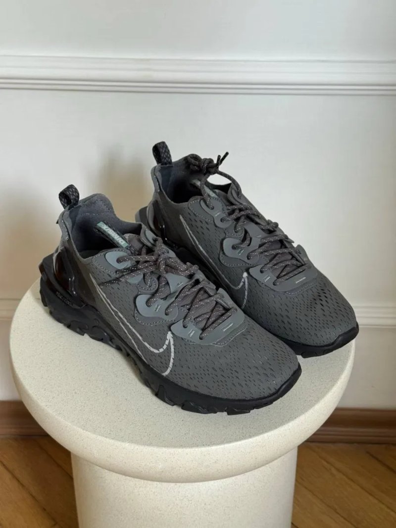 Оригинал Nike React Vision Grey Black (IM5996 068) летние мужские кроссовки найк реакт визион — фото 4