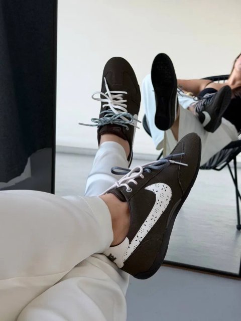 Оригинал Nike Sprint Sister Ridgerock Sail (IR5693 256) оригінальні коричневі жіночі кросівки найк спрінт