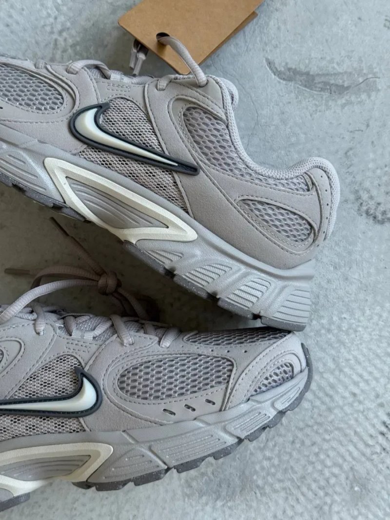 Оригинал Nike V5 RNR Moon Particle (II6292 201) оригинальние летние кроссовки найк в 5 ранер — фото 3
