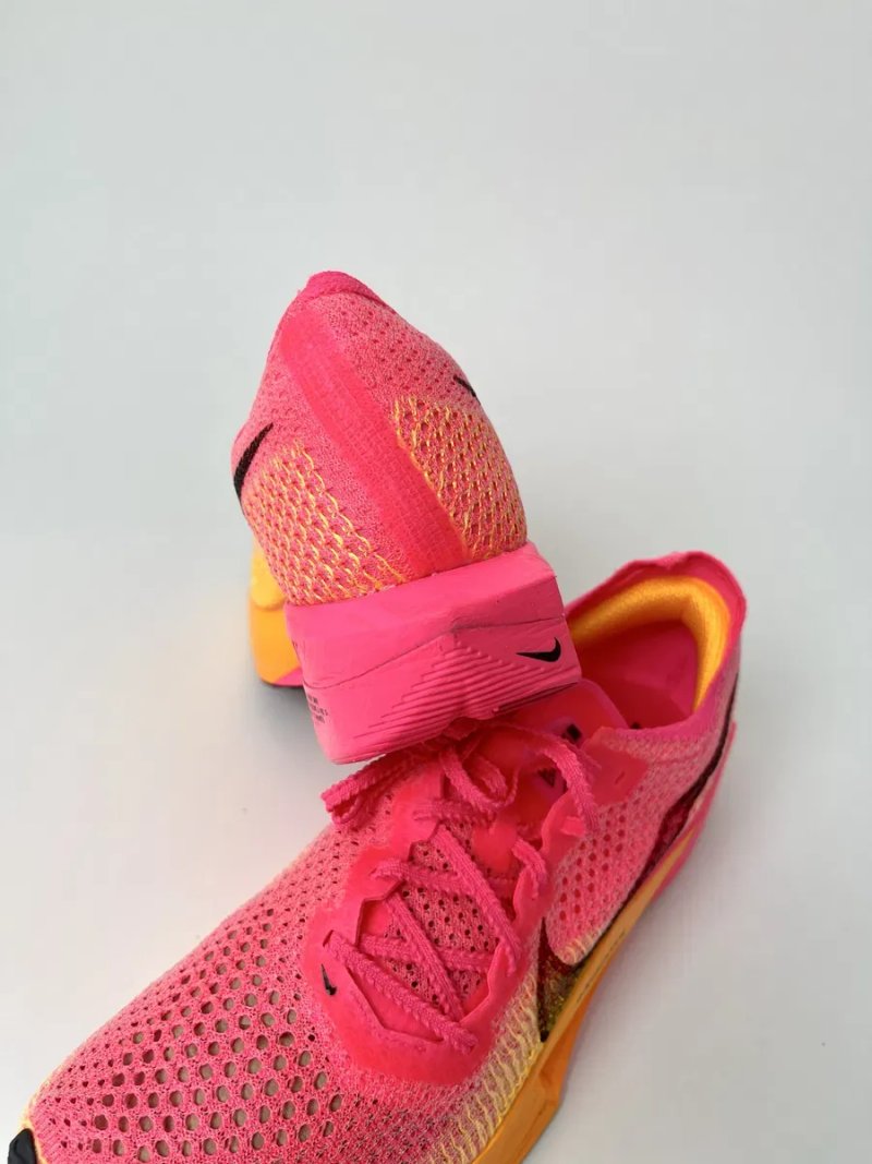 Оригинал Nike ZoomX Vaporfly Next 3 Hyper Pink Laser (DV4129 600) — фото 7