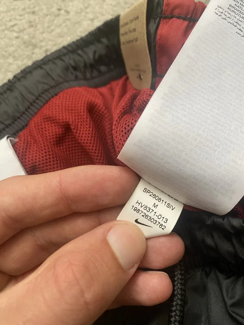 Оригінал! Спортивні штани Nike Windrunner Lined  HV8371-013  Air max tn нейлонові swoosh tech — фото 5