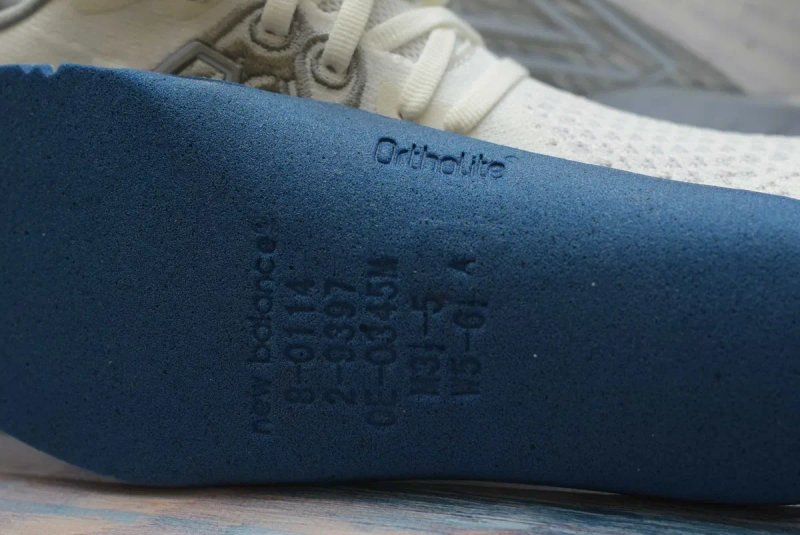 Оригінал! Жіночі бігові кросівки New Balance Fresh Foam X Vongo V5 — фото 5