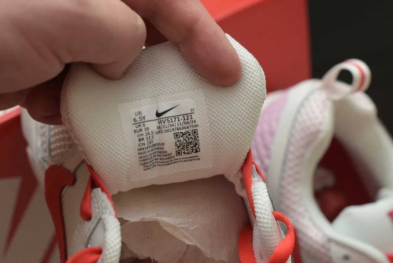Оригінал! Жіночі кросівки кроссовки Nike Zoom Vomero 5 BG HV5171-121 — фото 5