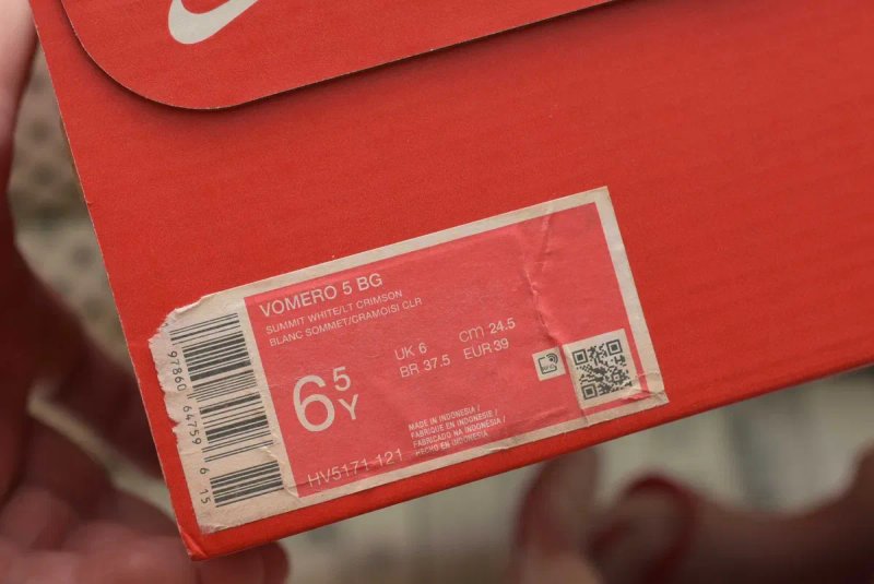 Оригінал! Жіночі кросівки кроссовки Nike Zoom Vomero 5 BG HV5171-121 — фото 7
