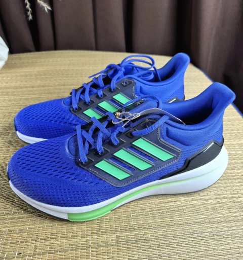 Оригінальні кросівки Adidas EQ21 Run(Оригінал)40⅔,41⅓,42,46⅔,47⅓