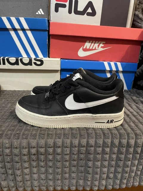 Оригінальні кросівки Nike air Force 36,5(23,5см)