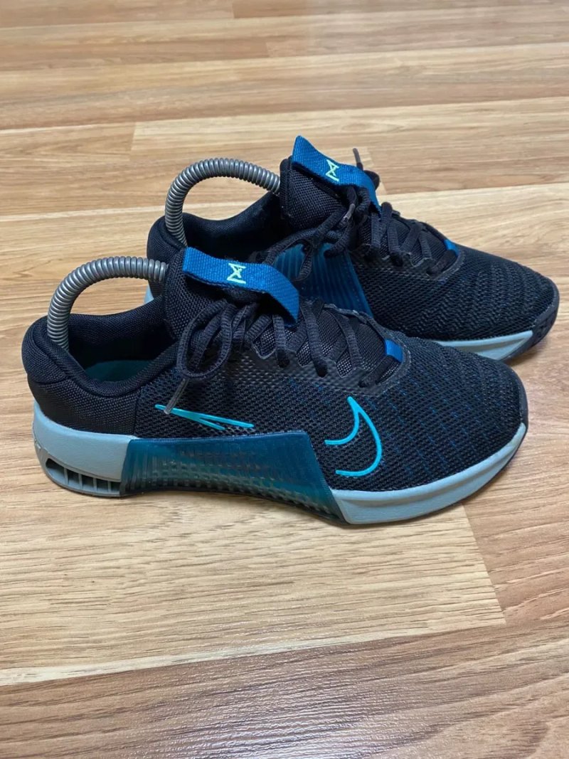Оригінальні кросівки Nike Metcon 9 — Чорні з бірюзовим Size 39 25см — фото 2