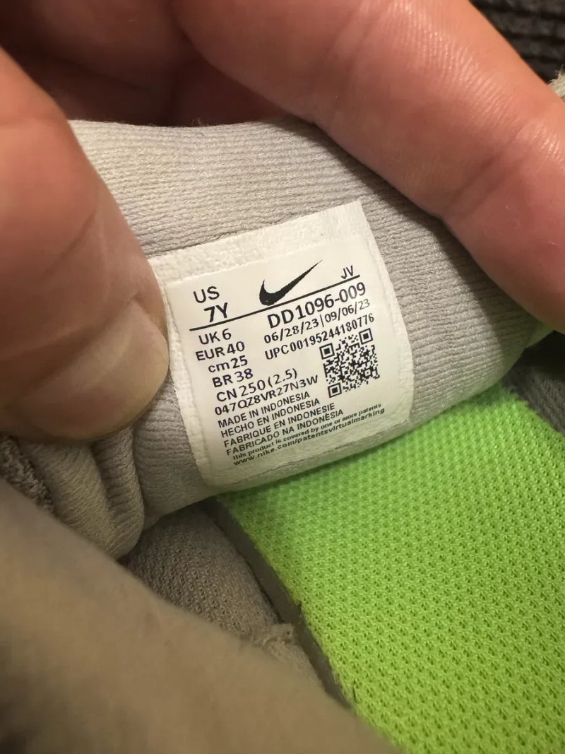 Оригінальні кросівки Nike Revolution 6 40(25см) — фото 8