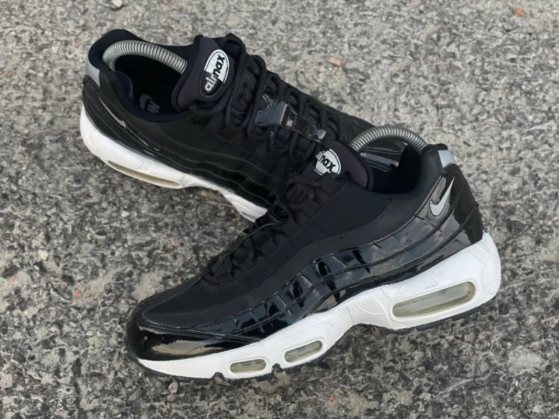 Оригінальні Nike Air Max 95 SE Premium жіночі кросівки найк аір макс оригинал кроси женские — фото 4