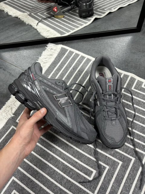 Оригінальні нові кросівки New Balance 1906R Primaloft Grey розмір 45,43 кроссовки мужские