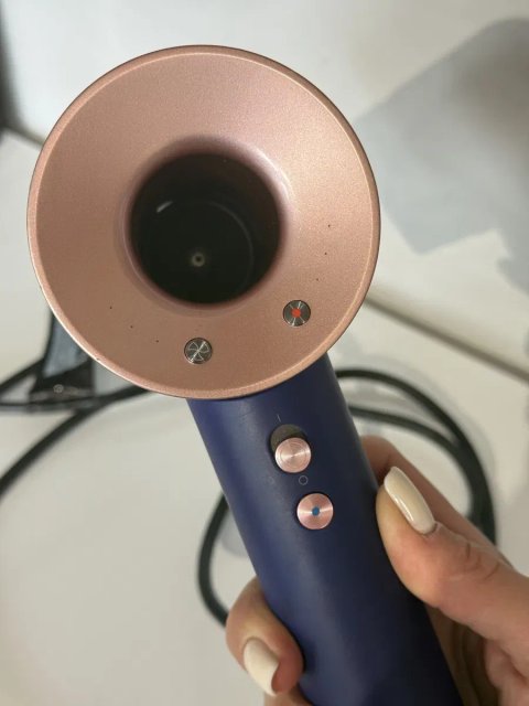 Оригінальний фен для волосся Dyson