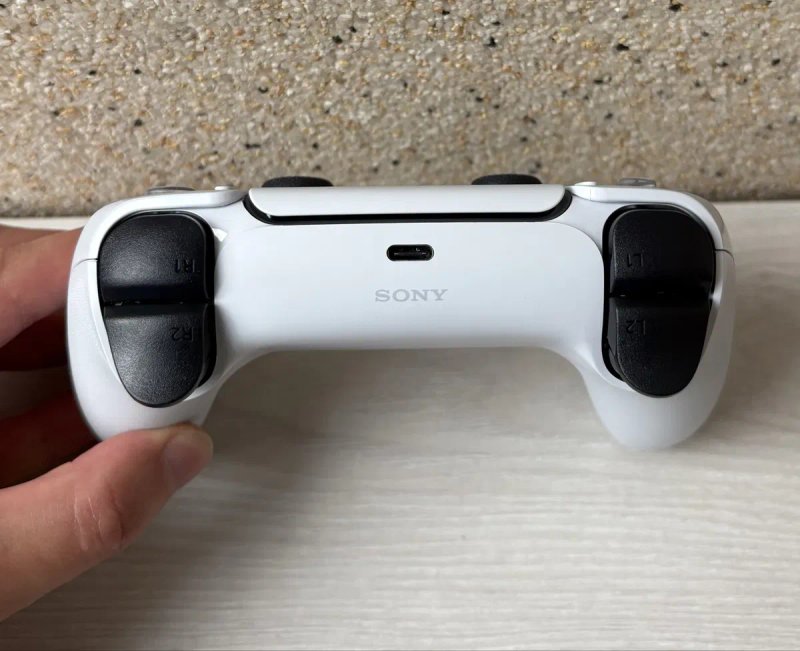 Оригінальний геймпад  Dualsense для PS5 в білому кольорі — фото 7