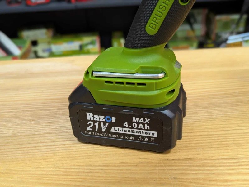 Отрезная Пила Прокрафт + АКБ Razor Max 4.0Ah + Зарядное устройство | бесщеточная | 20000 об/мин | 5 дисков — фото 2