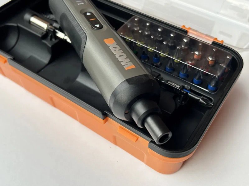 Отвертка аккумуляторная Worx 242 с насадками в кейсе 3 вида — фото 4