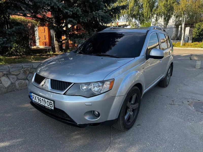 Outlander XL 3.0 Обслужен на 5000$ Максимальная комплектация — фото 2