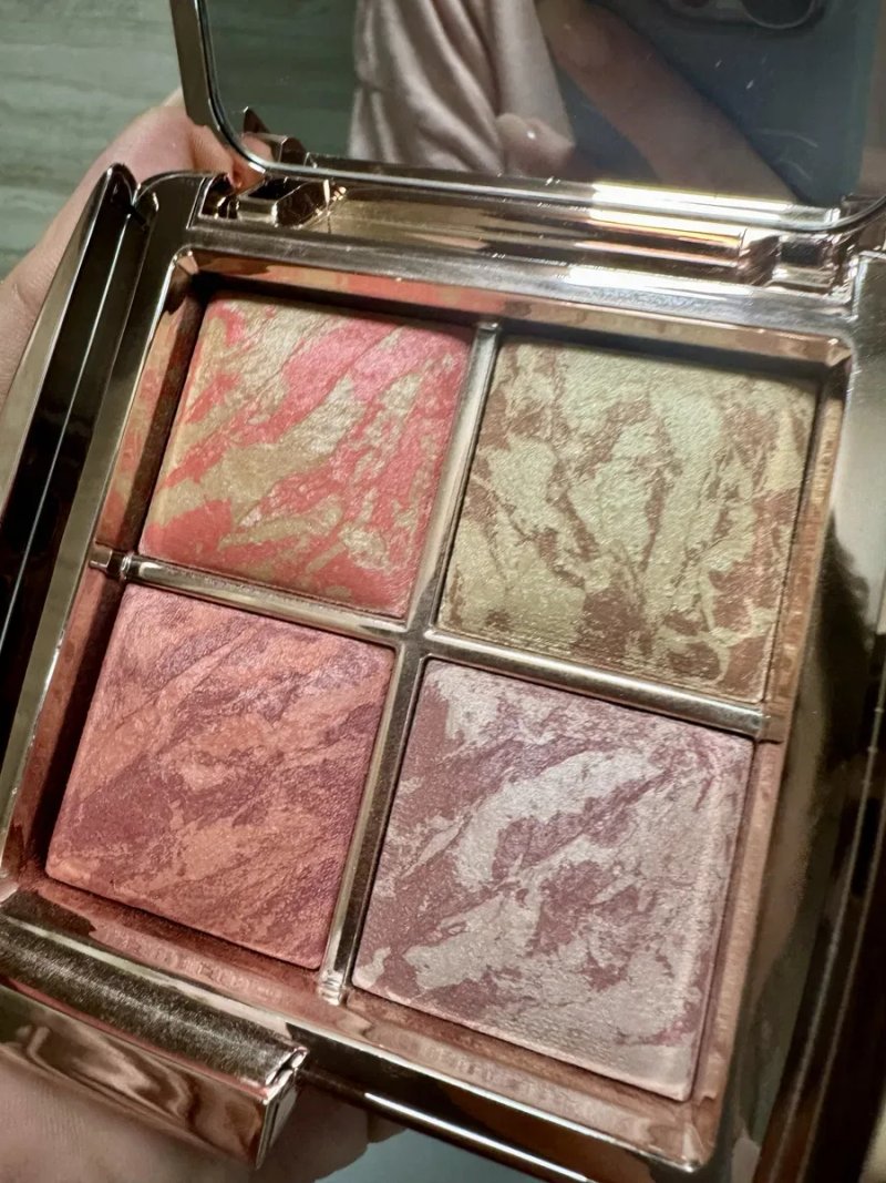 Палетка румʼян hourglass ambient lighting edit – flushed edit — фото 2