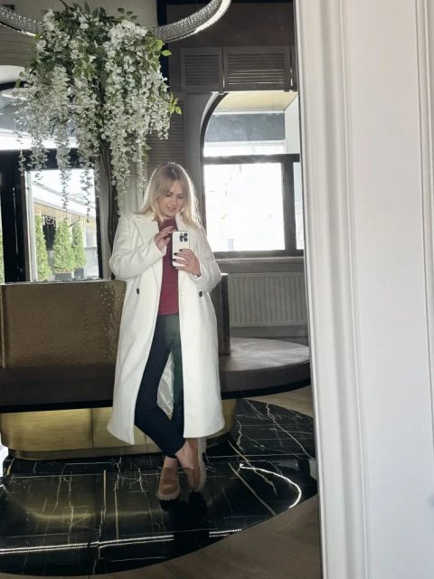 Пальто  Zara   .