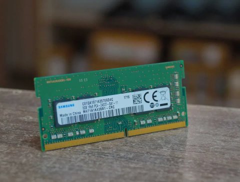Пам'ять для ноутбуків Samsung 8 GB SO-DIMM DDR4 2400 MHz TVOYO