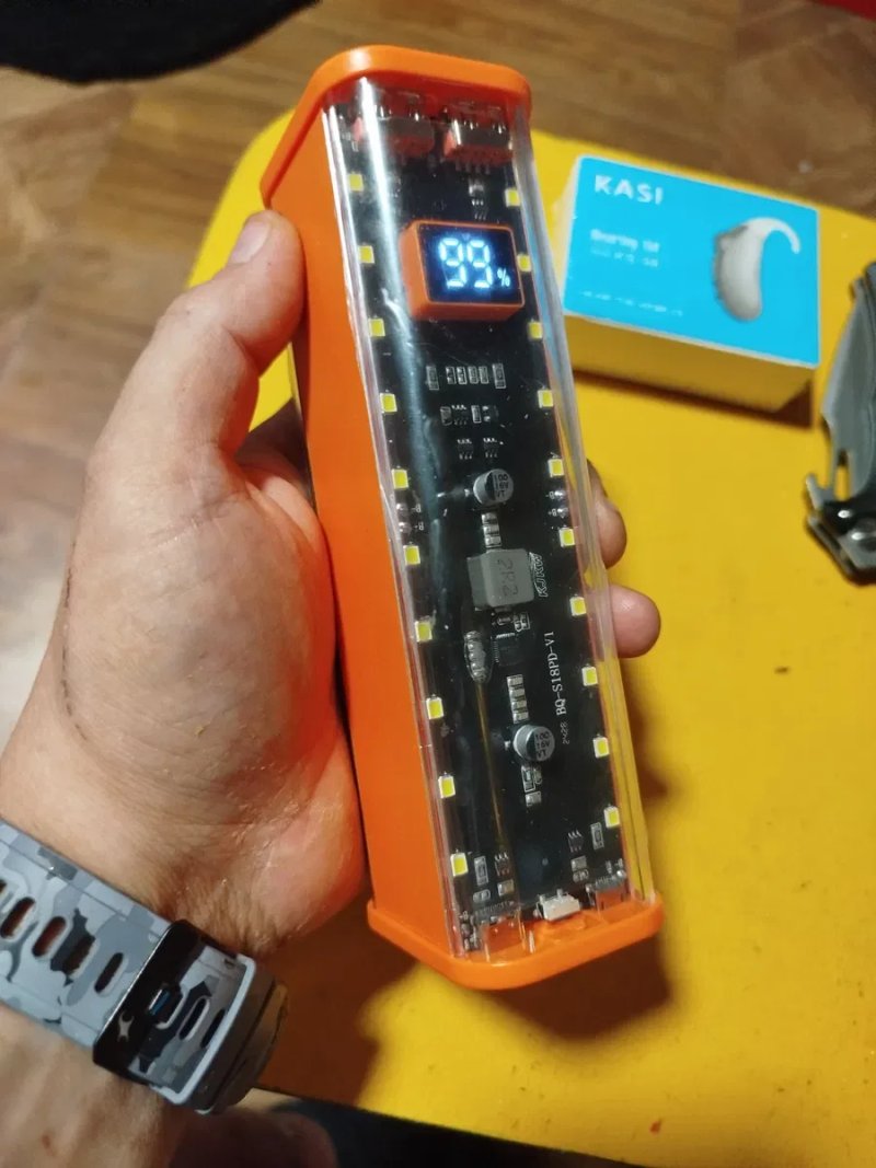 Павербанк 30000mAh 100Wh+фонарь до 5 суток освещения.100Wh.Скоростная — фото 2
