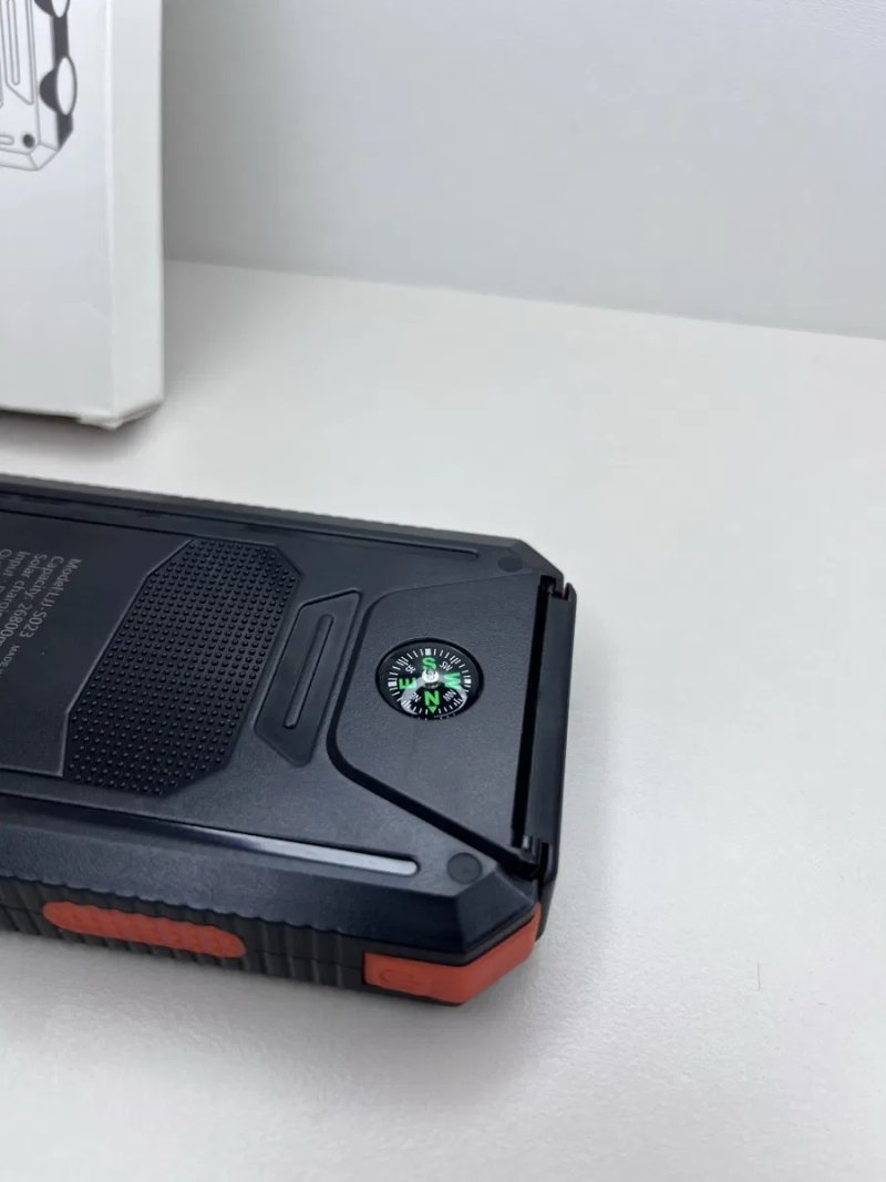 Павербанк на сонячній панелі Vikeri 26800mAh | Ліхтарик + Компас | Новий — фото 4