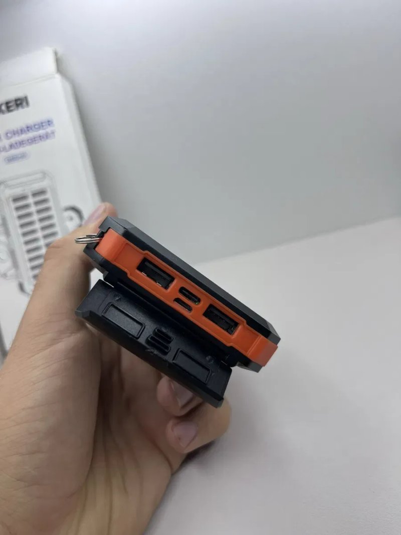 Павербанк на сонячній панелі Vikeri 26800mAh | Ліхтарик + Компас | Новий — фото 5