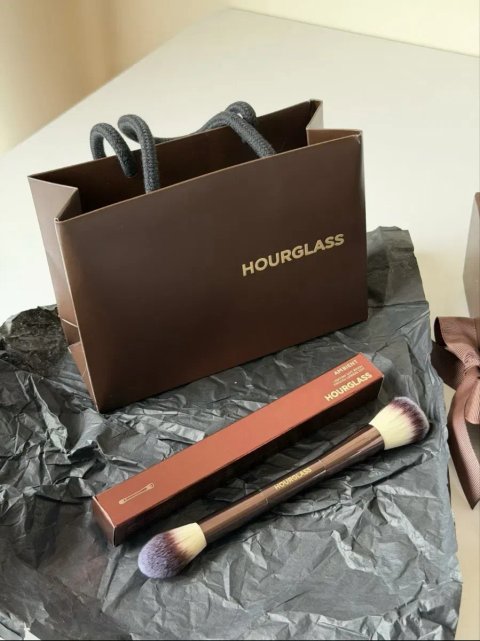 Пензлик для пудри Hourglass Veil Powder Brush