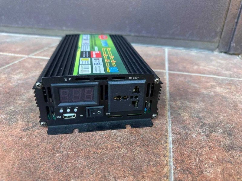 Перетворювач напруги. Перетворювач 12 220 чиста синусоїда 3200w.‼️ Перетворювач 12 220 із зарядкою 3200ватт.‼️ ДБЖ. Інвертор генератор. Безперебійник — фото 6