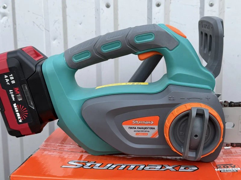 Пила акумуляторна Sturmax CCM9922CR + акумулятор VITALS ASL 1840ns-10C 4А/г + зарядний VITALS /швидкість 9 м/с /шина 30см/ Гарантія 2 роки — фото 5