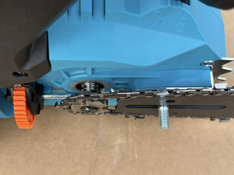 Пила акумуляторна Sturmax CCM9941CRP + два акумулятори PROCRAFT 8А/г з  type-c + зарядний 20/2 /швидкість 22 м/с /шина 40см/ Гарантія 3 роки — фото 5