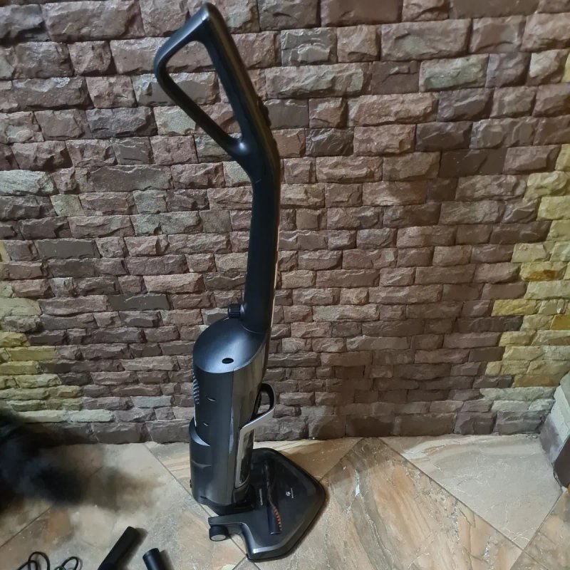 Пилосос швабра Grundig VCH 9732 — фото 5