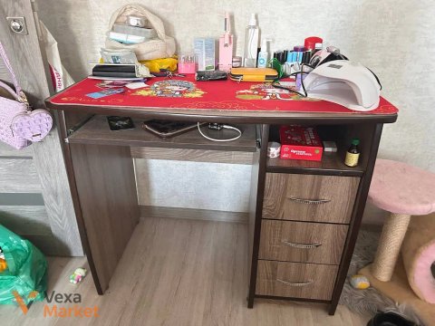 Письмовий стіл