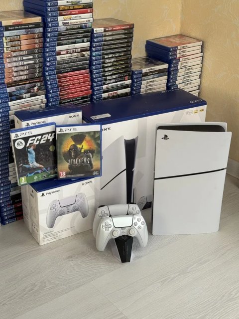 Playstation 5 slim 1TB Blu-Ray 2 джойстика + 2гри