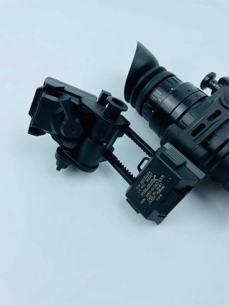 ПНБ PVS-14 + Wilcox Mount + Wilcox J-Arm, зелений фосфор — фото 6