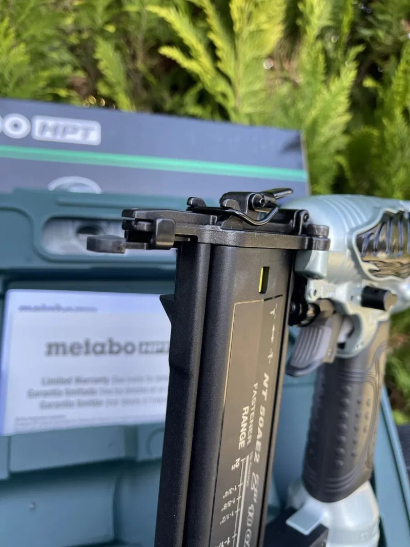 Пневматичний фінішний нейлер Metabo HPT NT50 18Ga — фото 5