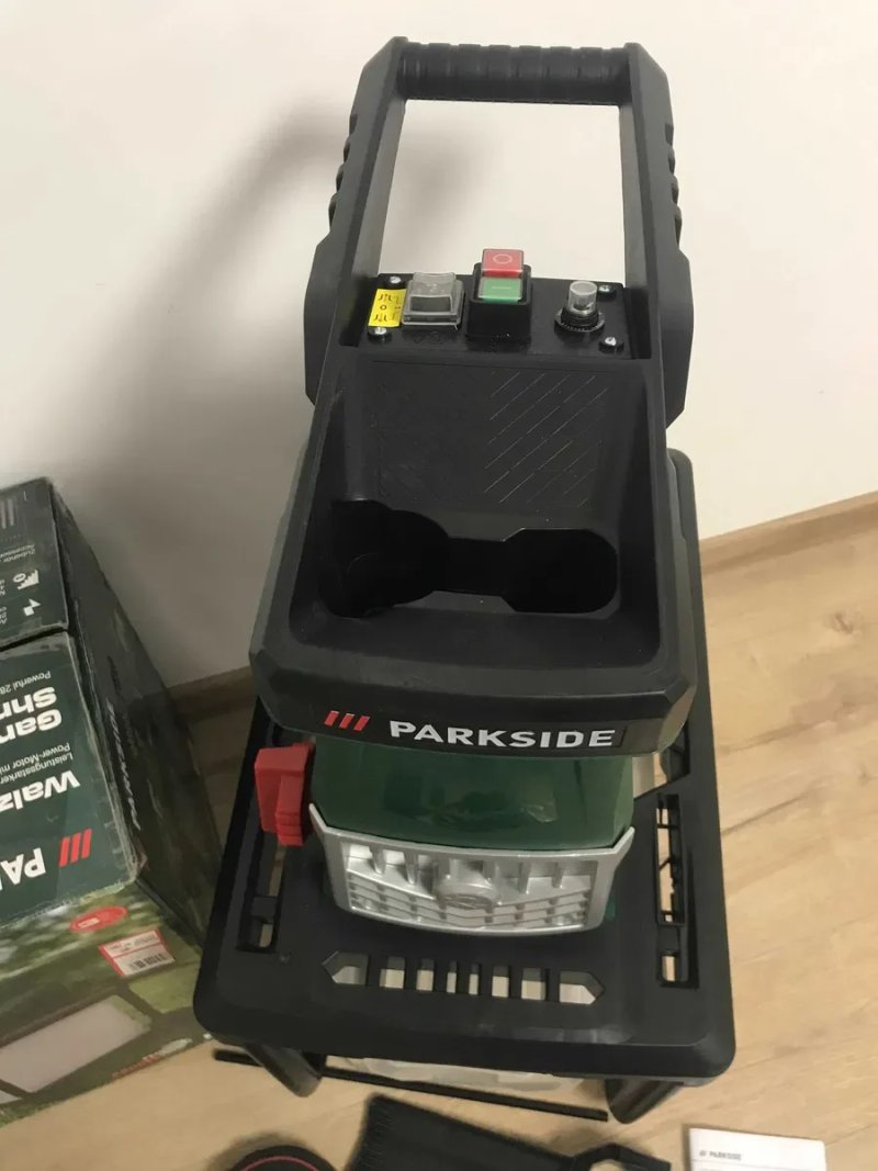 Подрібнювач гілок Parkside® PWH 2800 B2/ 2800 Ват/ 42 мм./52 об/хв/60 л. — фото 2