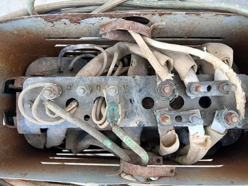 понижающий трансформатор 380/36вольт.Марка ТСЗИ-2,5 УХЛ2 ,2,5кв. 50гц.Трехфазный. — фото 2