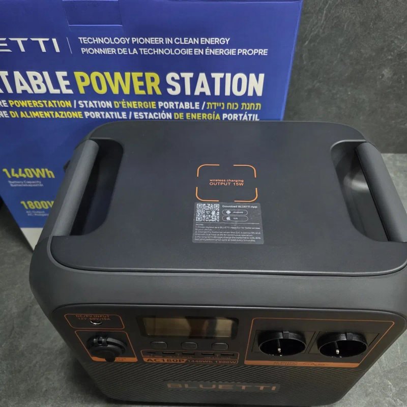 Портативна зарядна станція BLUETTI AC180P (1440Wh / 1800W) — фото 2